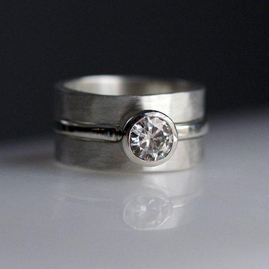 Silver ring with vintage zirconia