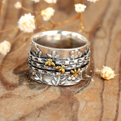 Small Bee Blossom Ring