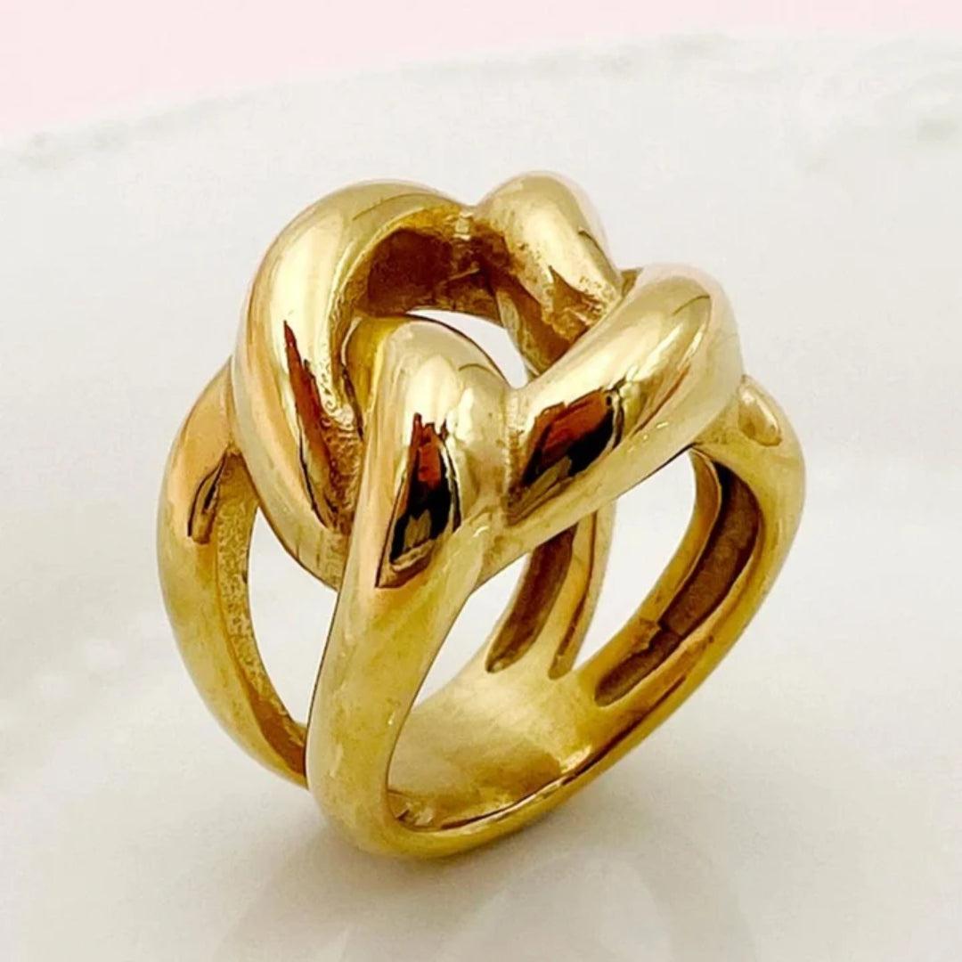 Golden Knotted Vintage Ring