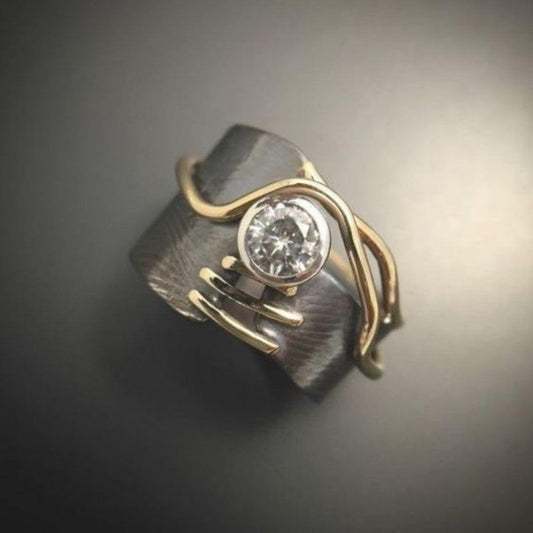 Dark Vintage Ring with Zirconia