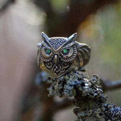 Owl Emerald Ring