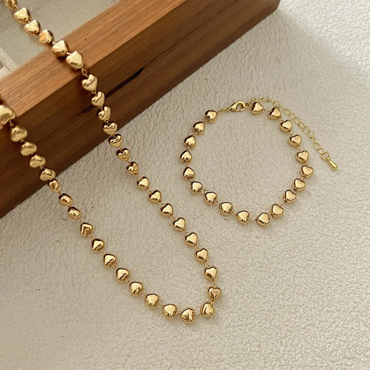 Elegant golden heart set
