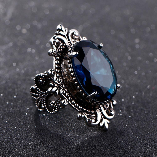 Dark Blue Vintage Ring in Silver