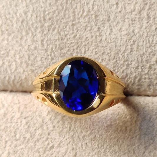 Vintage Blue Round Gold Ring